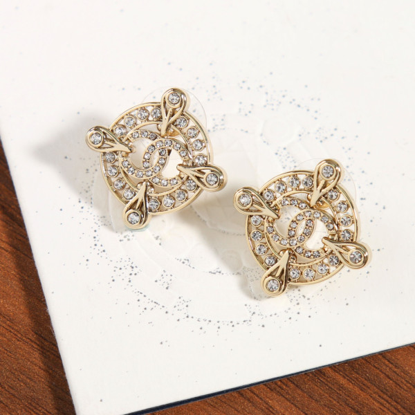 CL EARRINGS