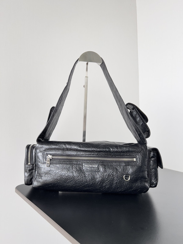 ba*len*cia*ga S*perbusy xs sling bag