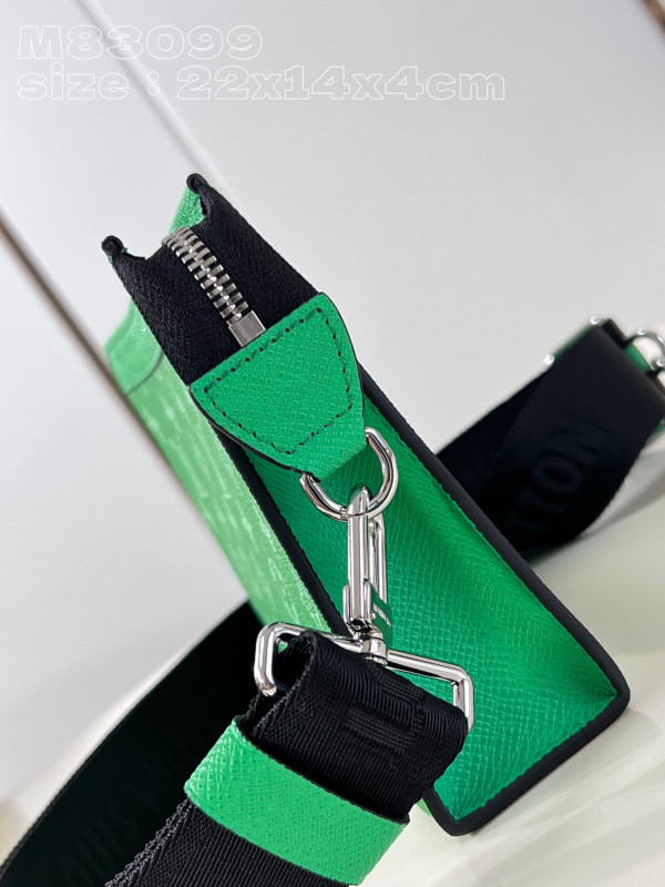 l0*is V*t0n gaston wearable wallet -22*14.5*4.5cm