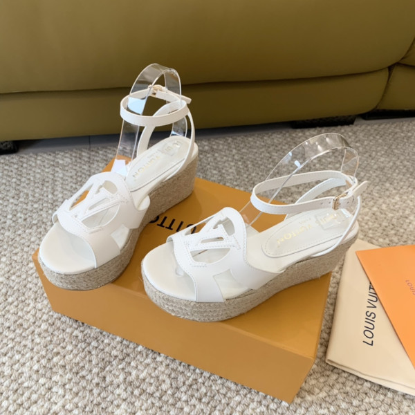 l0*is V*t0n heels sandals