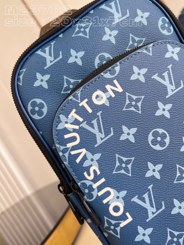 l0*is V*t0n avenue slingbag nm