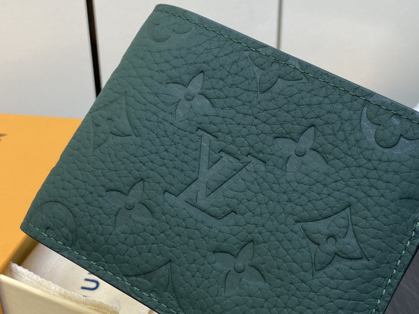l0*is V*t0n multiple wallet-11.5*9*1.5cm