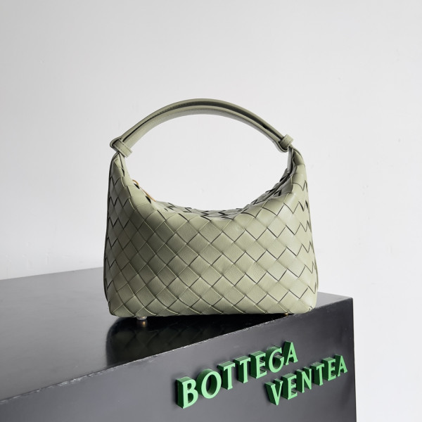 bo*te*ga Ve*ne*ta candy wallace-22*13*9cm