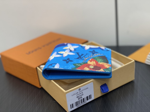 l0*is V*t0n slender wallet-11*8.5*2cm