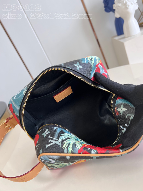 l0*is V*t0n locker dopp kit bag-23*13*12cm