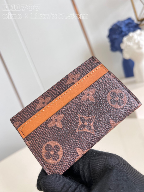 l0*is V*t0n card holder-11*7*0.5cm
