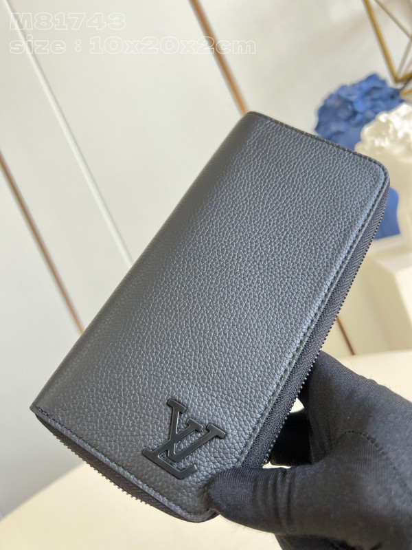 l0*is V*t0n zippy wallet-10*20*2 cm