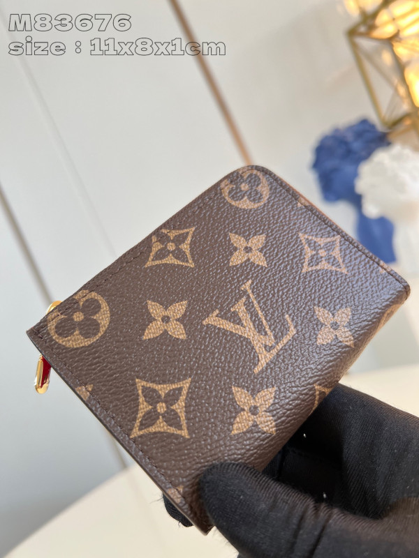 l0*is V*t0n noa compact wallet-11*8.5*1.5cm