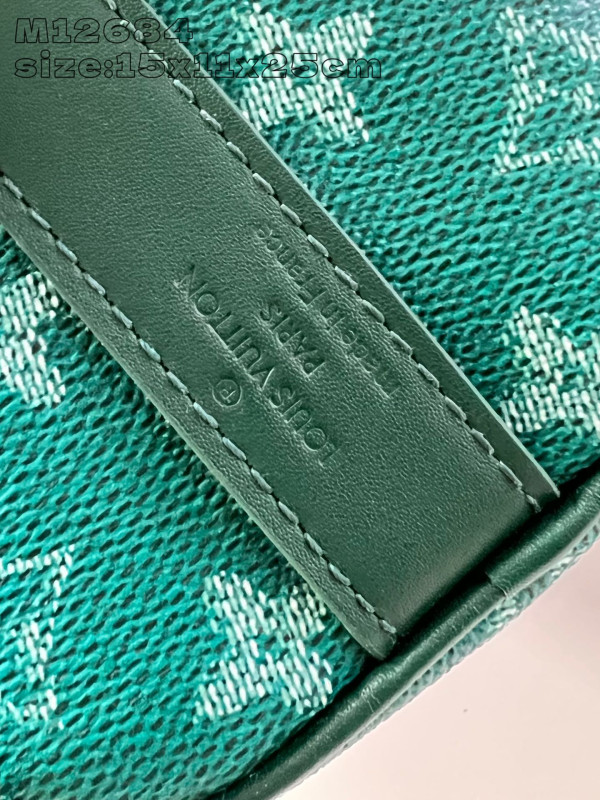 l0*is V*t0n keepall bandouliÈre 25