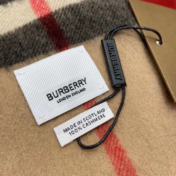 B**rry scarf