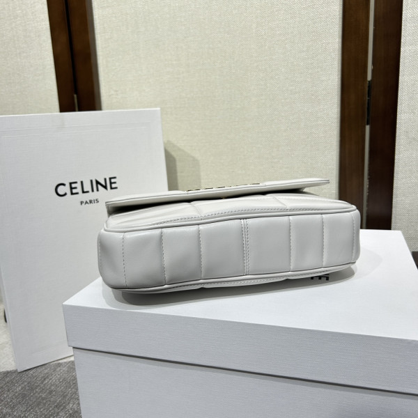 chain shoulder bag matelasse monoCh*0me celin*