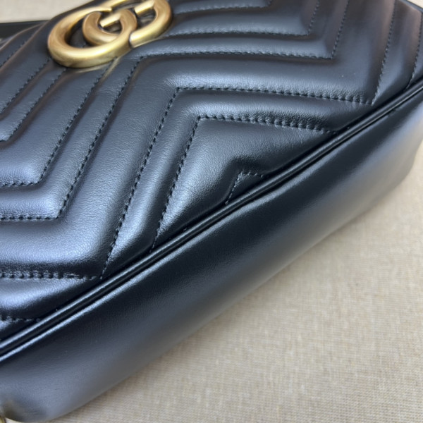 G*u*i gg marmont small shoulder bag