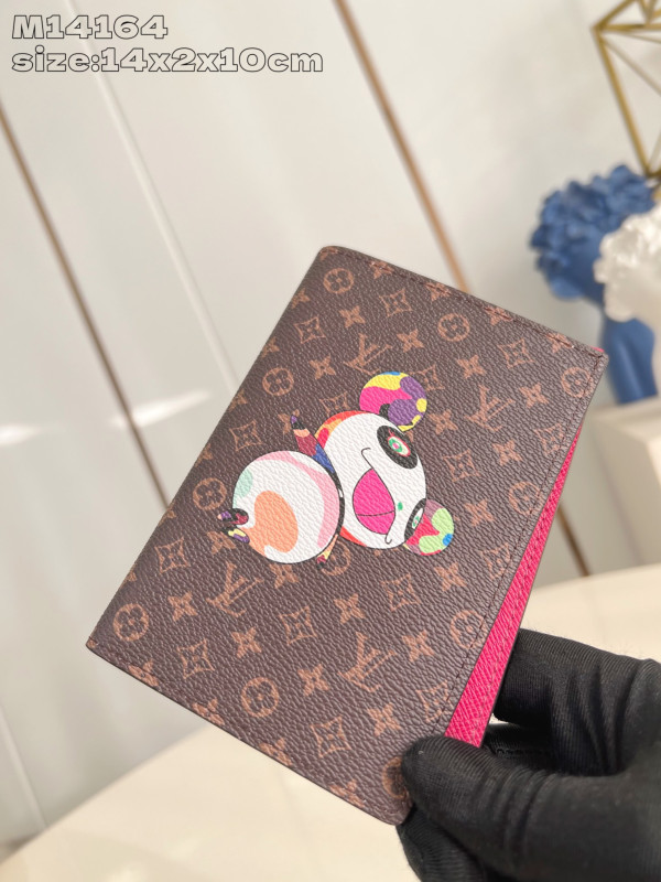 l0*is V*t0n passport cover-10*14*2.5cm