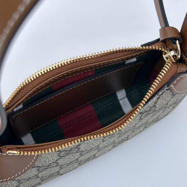 g*u*i gg emblem S*per mini shoulder bag-18*10*3cm