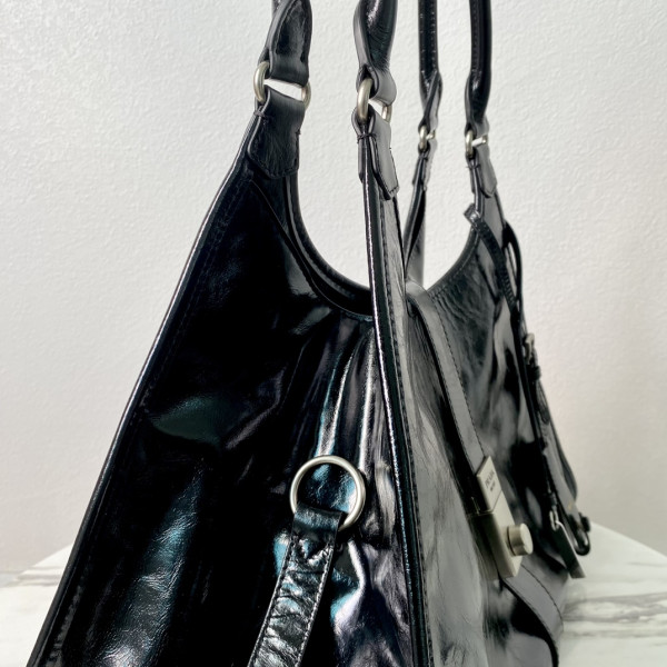 Pra*a large leather tote bag