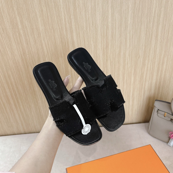 H**mes sandals