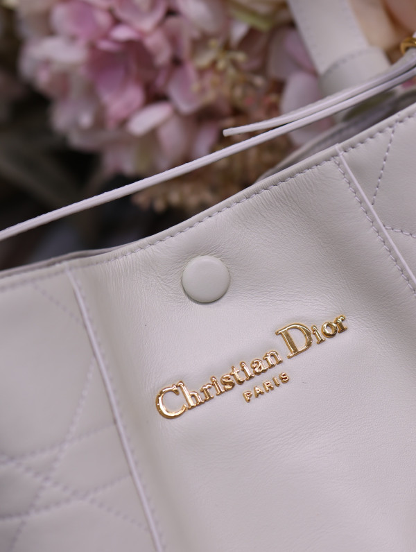Diro Small Signature Bucket Bag - 21*19*11CM