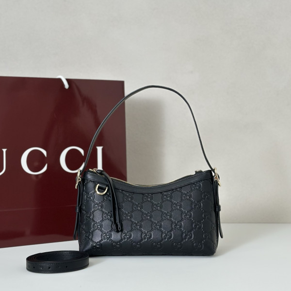 G*u*i gg emblem small shoulder bag - 22*14*8cm