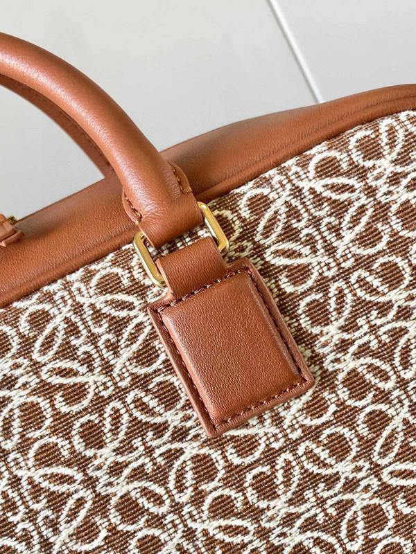 L0ew* amazona 28 bag in nappa calfskin - 28*11*18cm