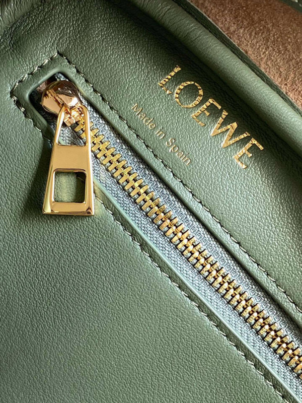 L0ew* amazona 23 bag in soft grained calfskin - 23*10*15cm