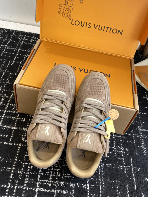 l0*is V*t0n 25ss trainer sneaker