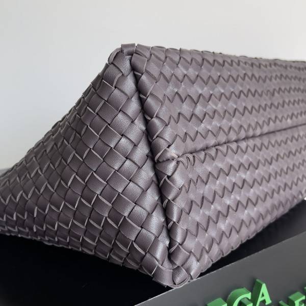 bo*te*ga Ve*ne*ta large cabat-51*18*28cm