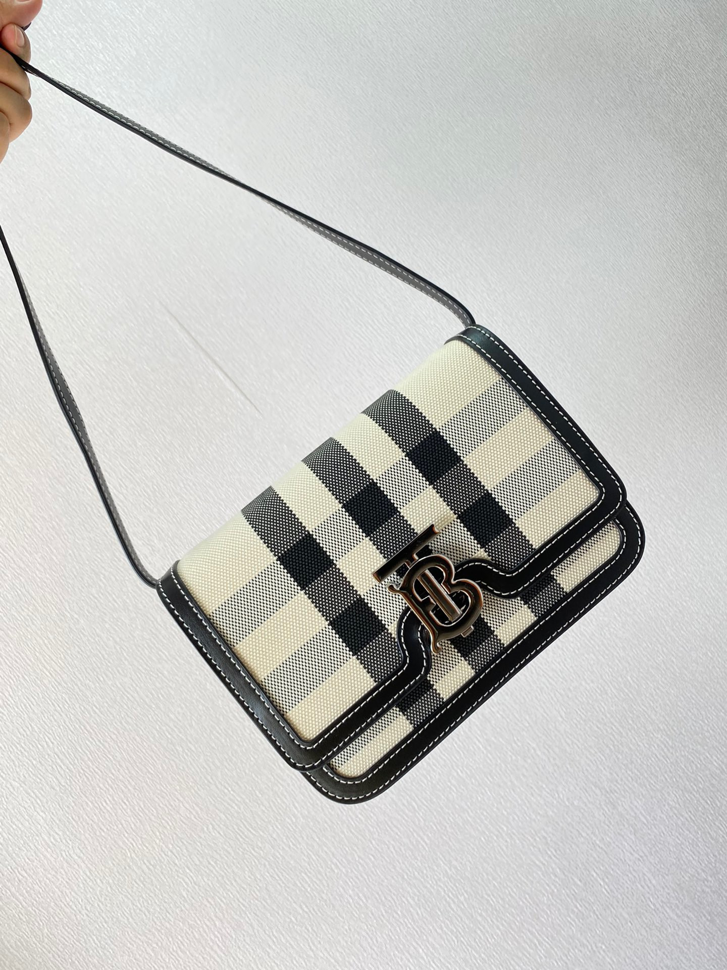 B**rry small tb bag