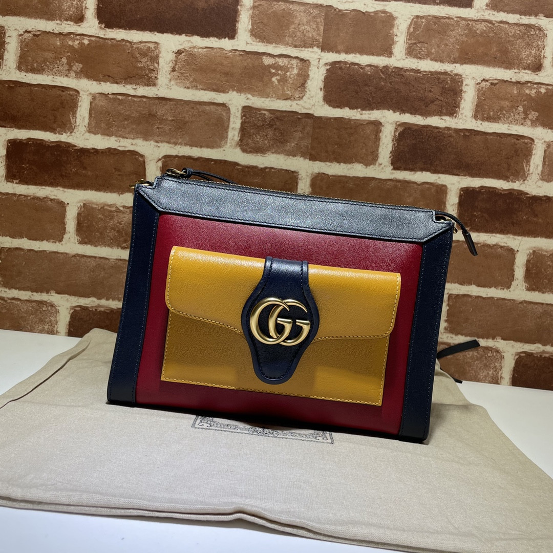 G*u*i small shoulder bag with double g