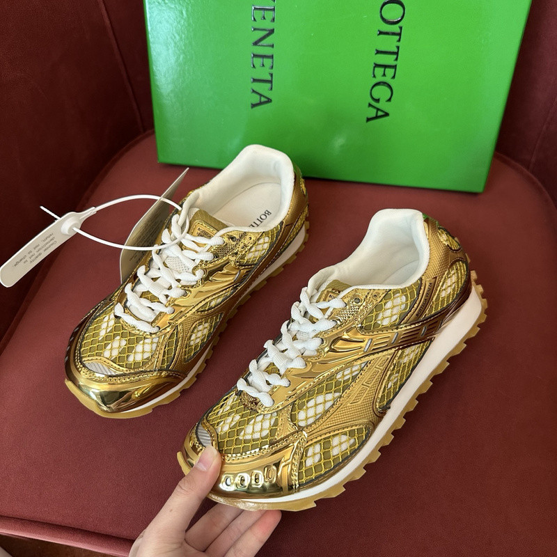 bo*te*ga Ve*ne*ta sneakers