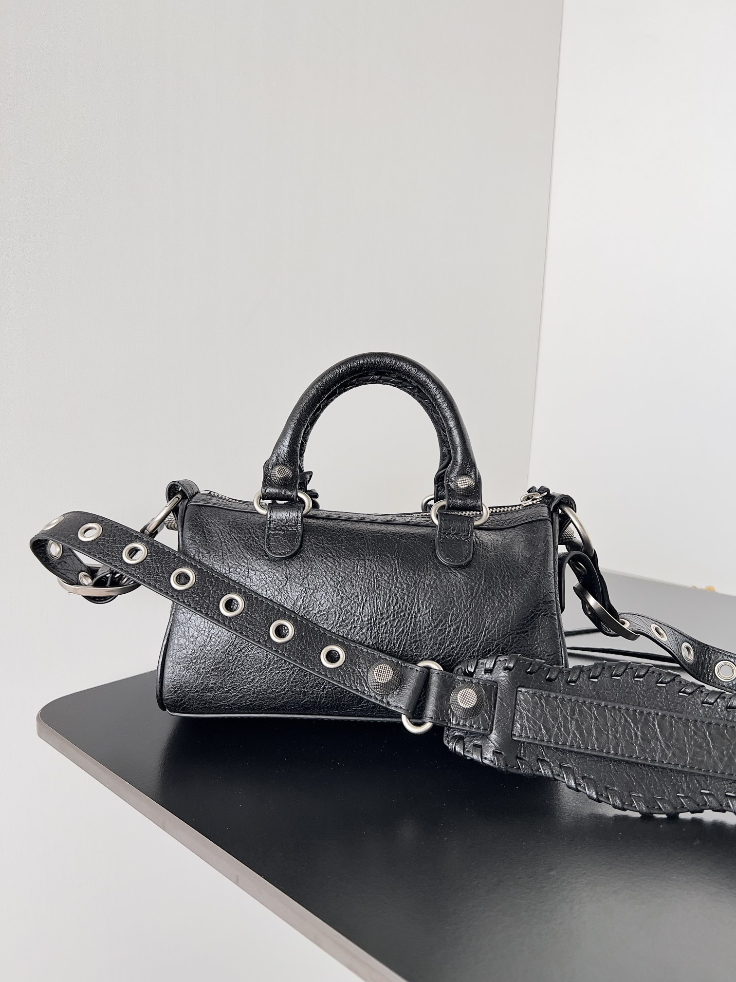Ba*len*cia*ga women's le cagole mini duffle bag in black