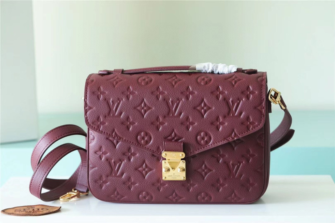 l0*is V*t0n pochette metis