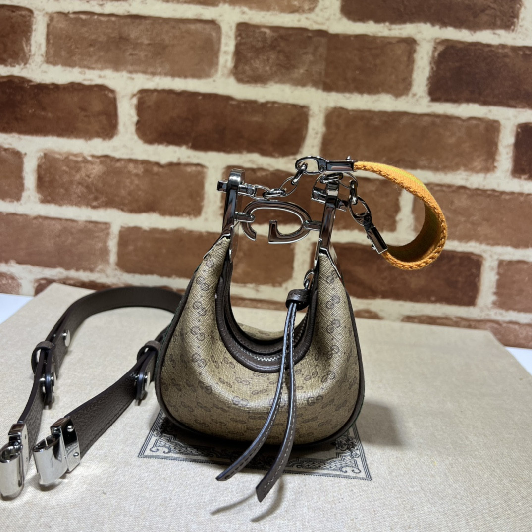 G*u*i attache mini bag
