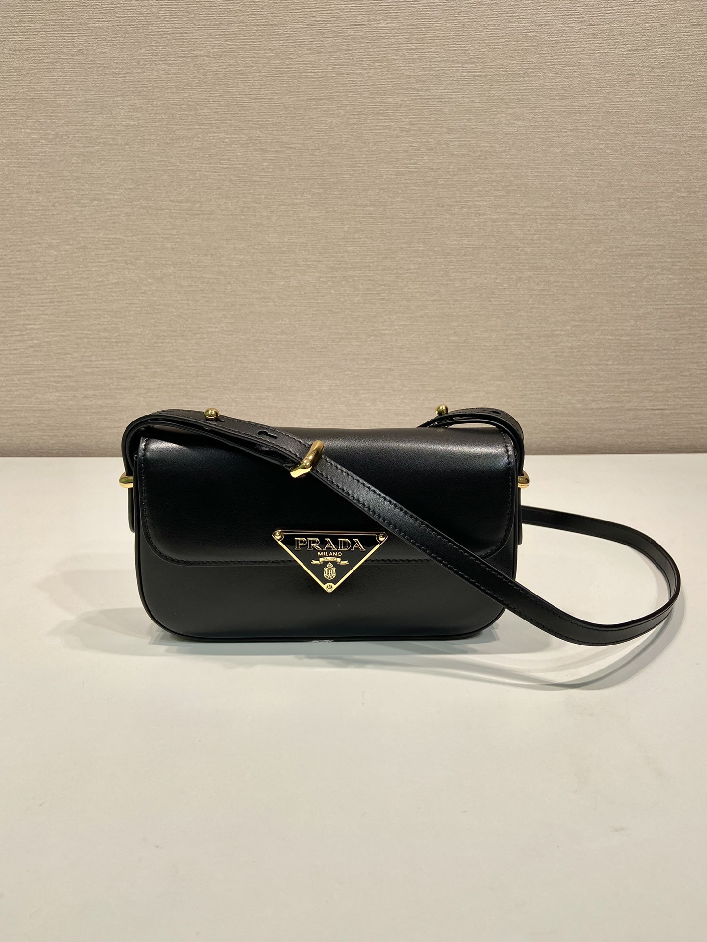 Pra*a patent bag-20*10*4cm