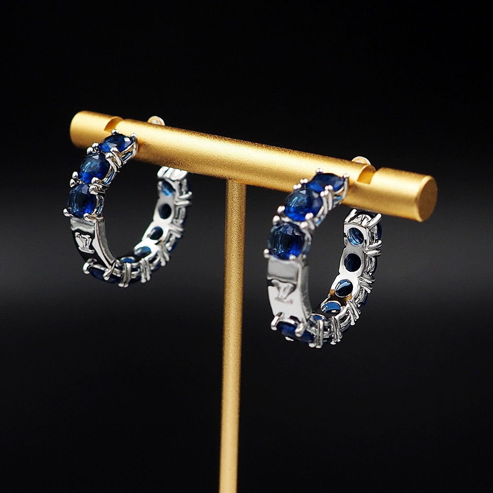 l0*is V*t0n earrings