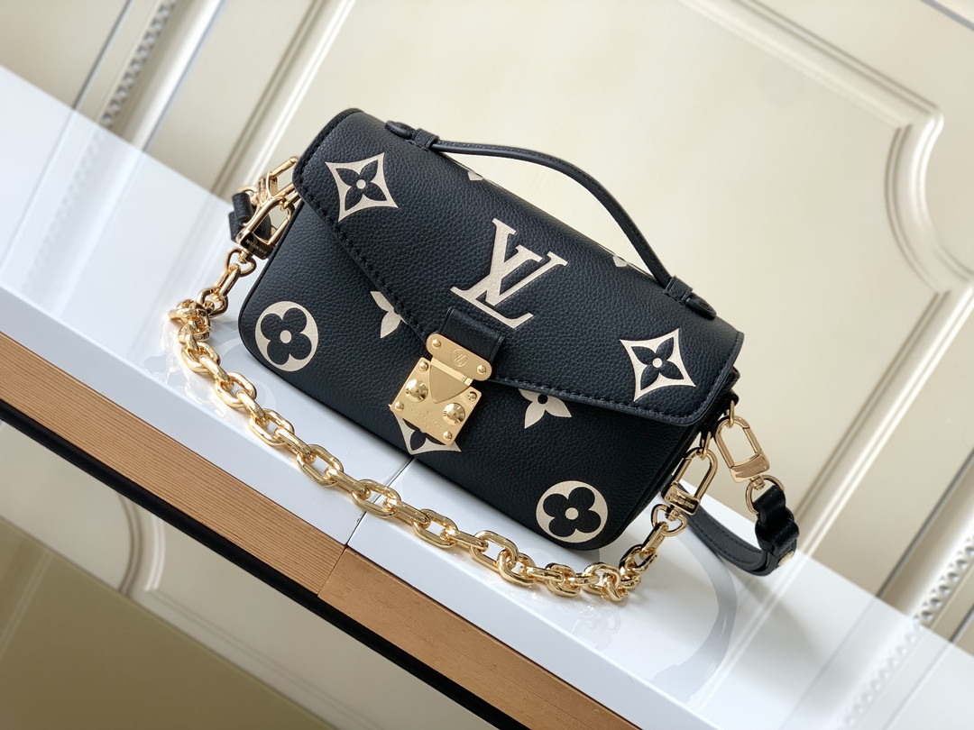 l0*is V*t0n pochette metis east west