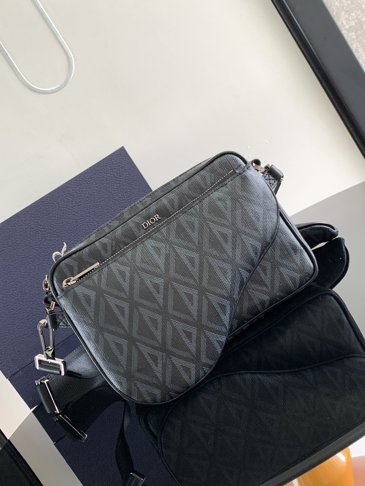 Diro Saddle Triple Pouch