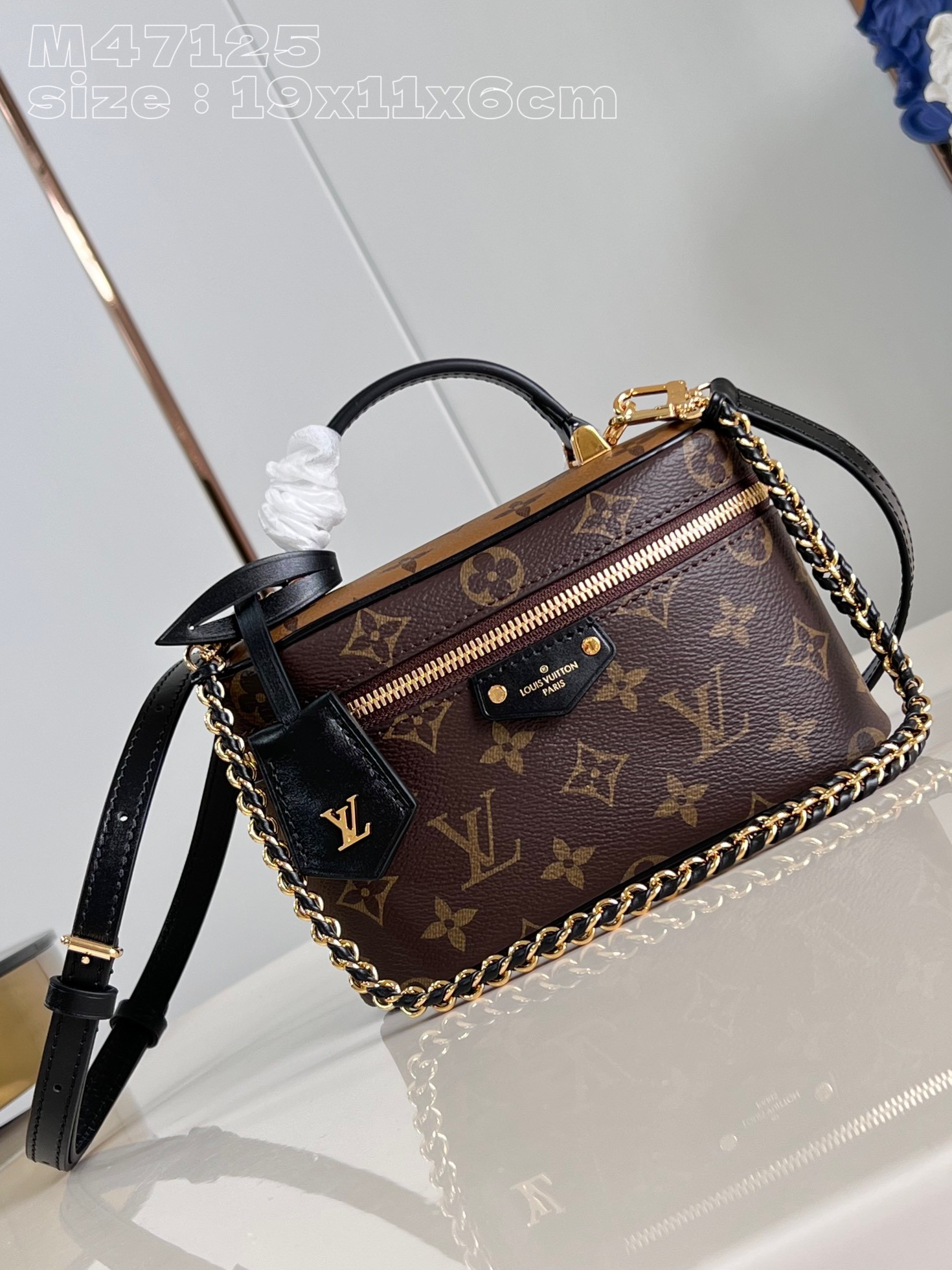 l0*is V*t0n vanity chain pouch-19 x 11.5 x 6.5 cm