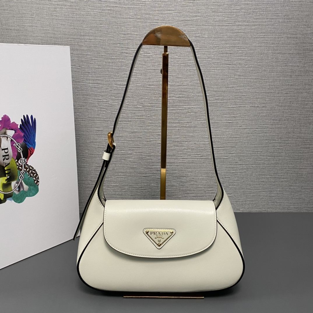 Pra*a crossbody bag -24*15*5cm