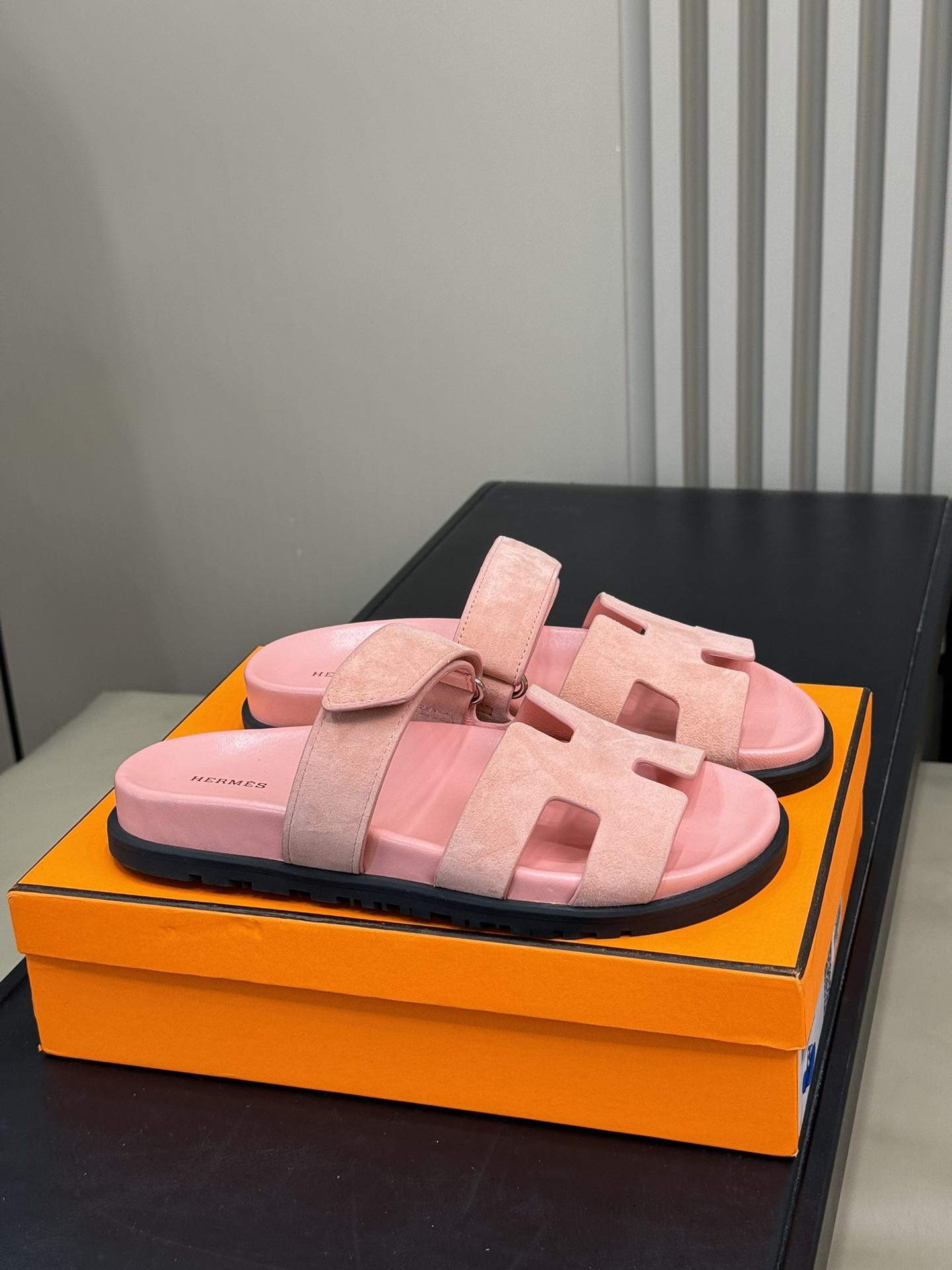 H**mes sandal