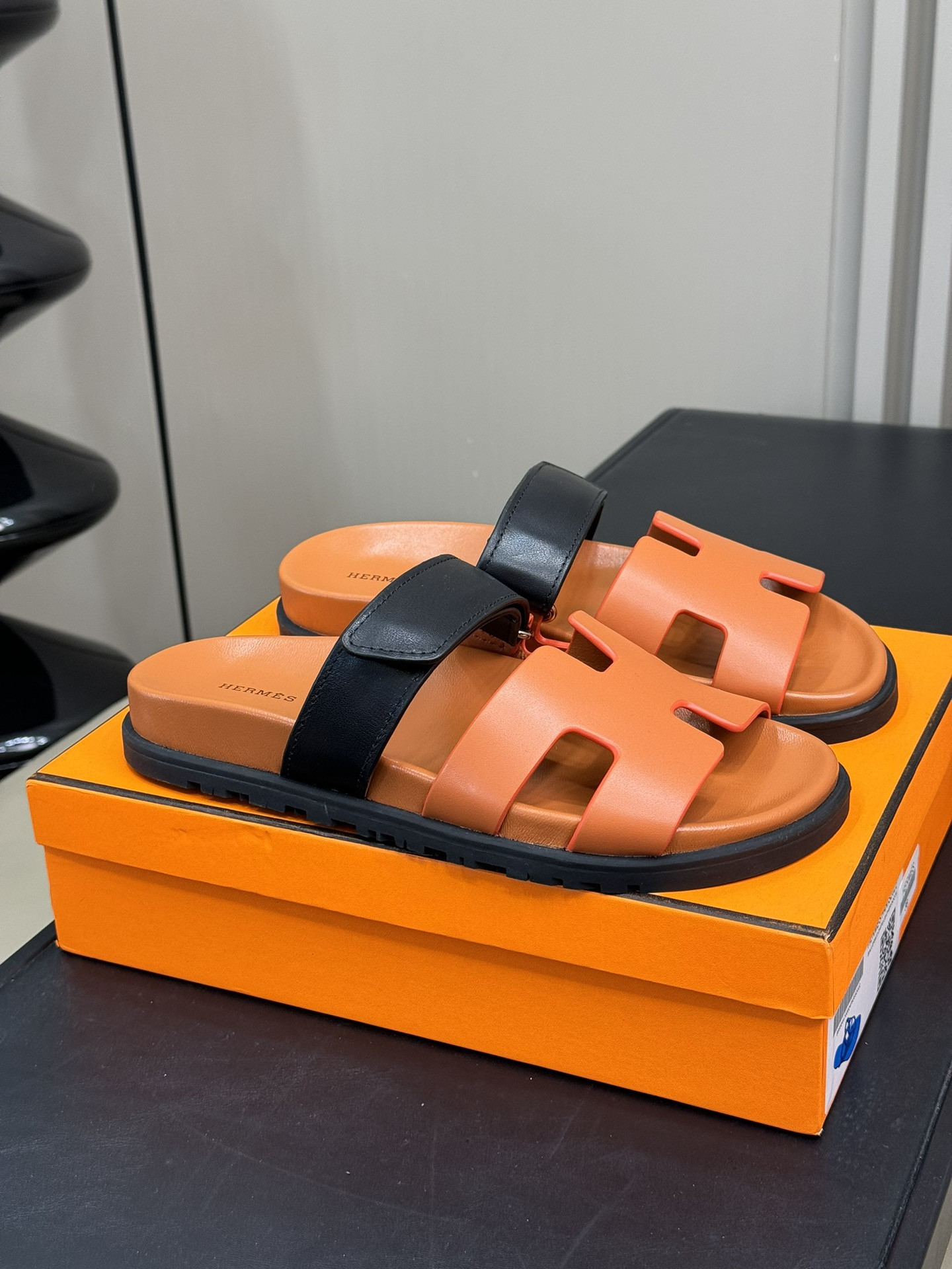 H**mes sandal