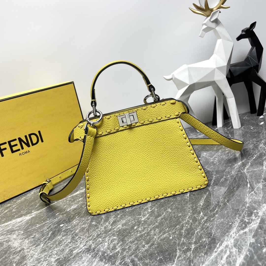 F**di peekaboo iseeu petite-20x11x15cm