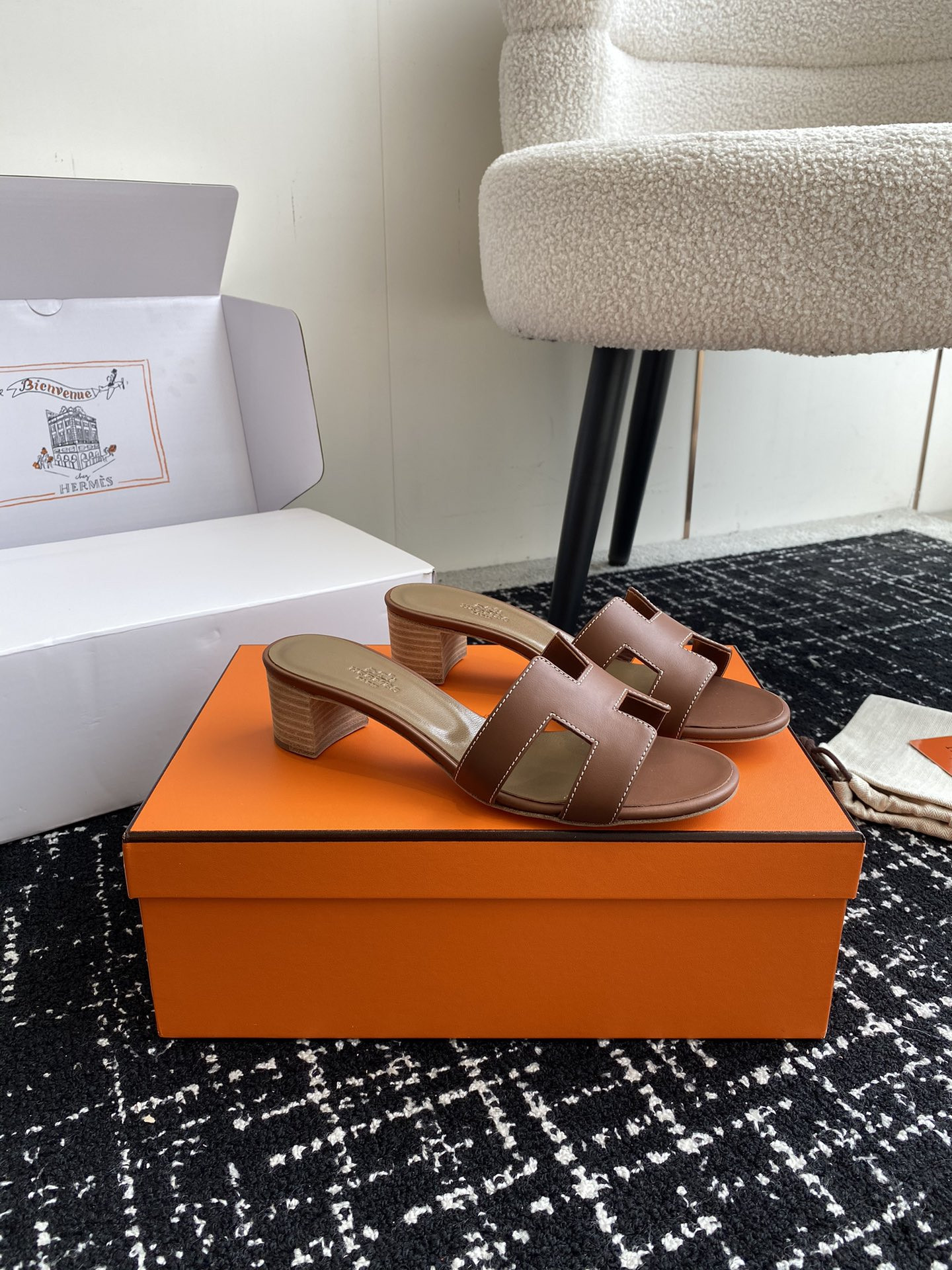 H**mes sandal