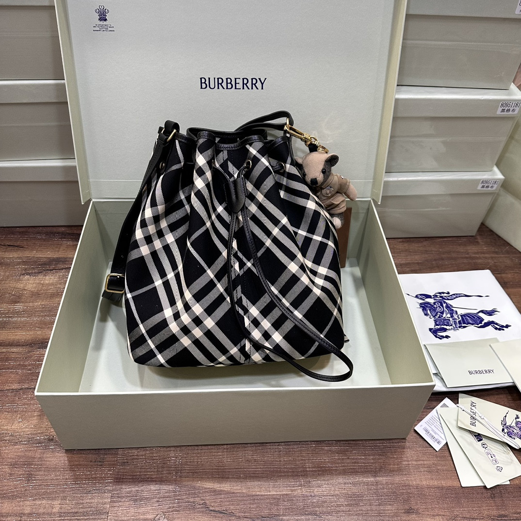 B**rry medium check drawstring pouch