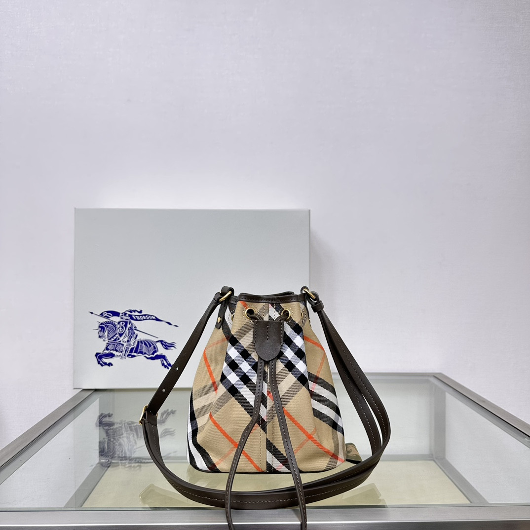 B**rry mini check drawstring pouch