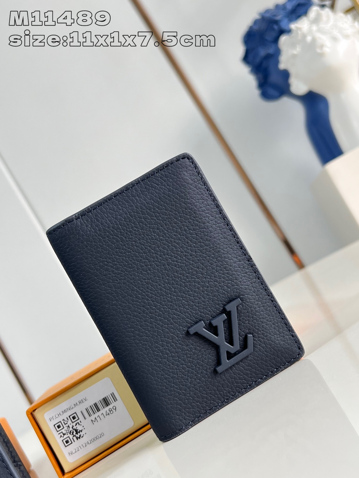 l0*is V*t0n pocket organizer-7.5*11.1*1 cm