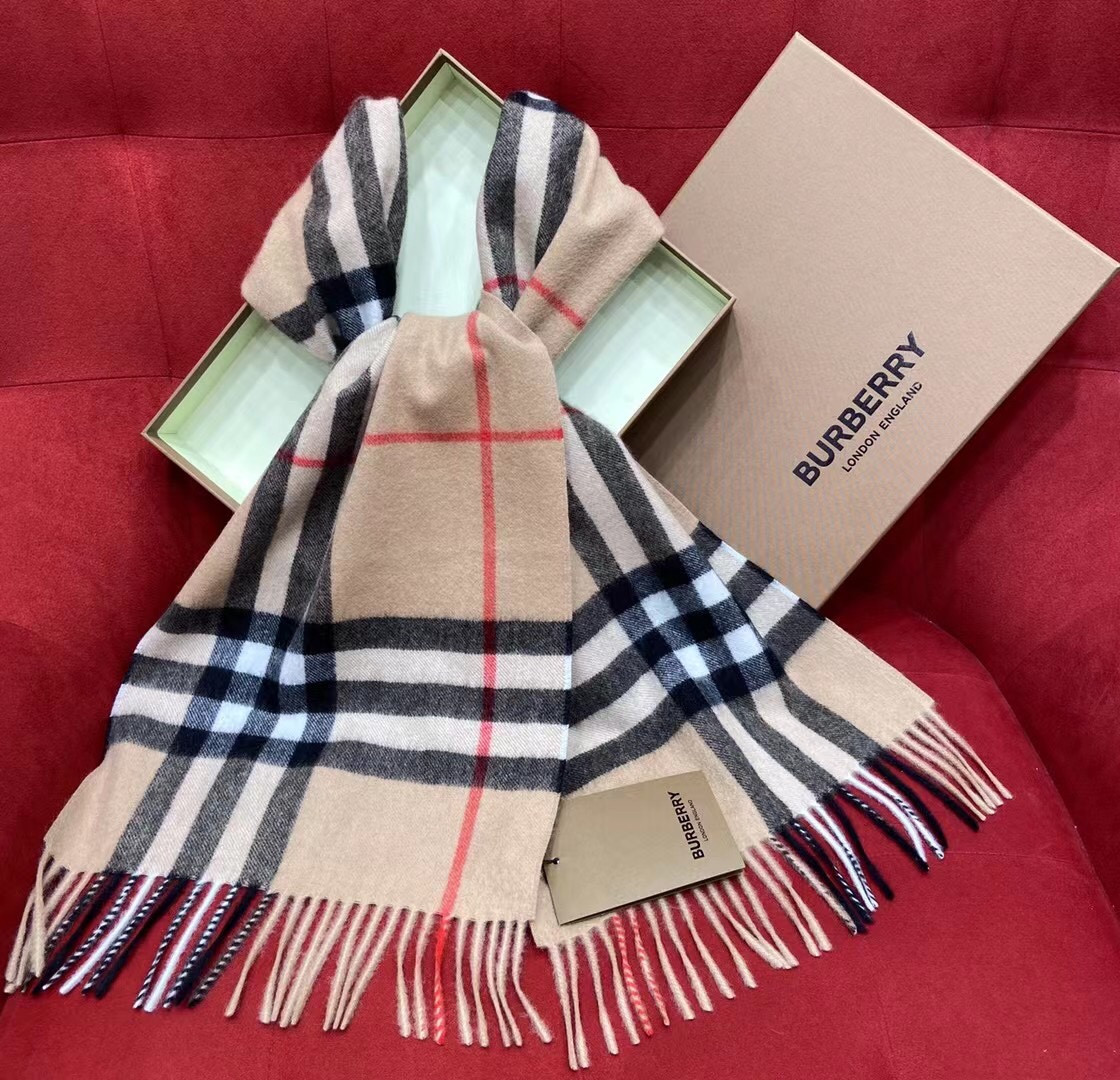 B**rry scarf