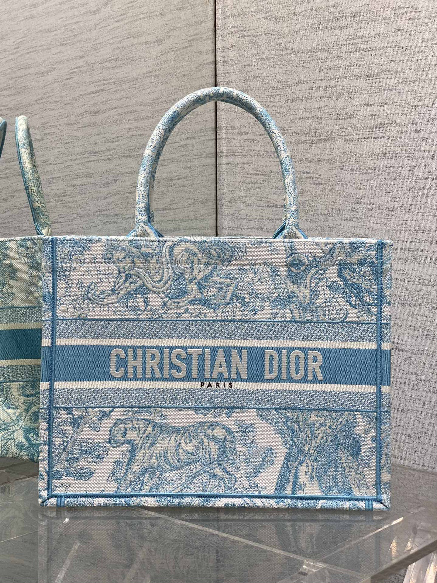 MEDIUM DIRO BOOK TOTE-36.5X27.5X16.5CM