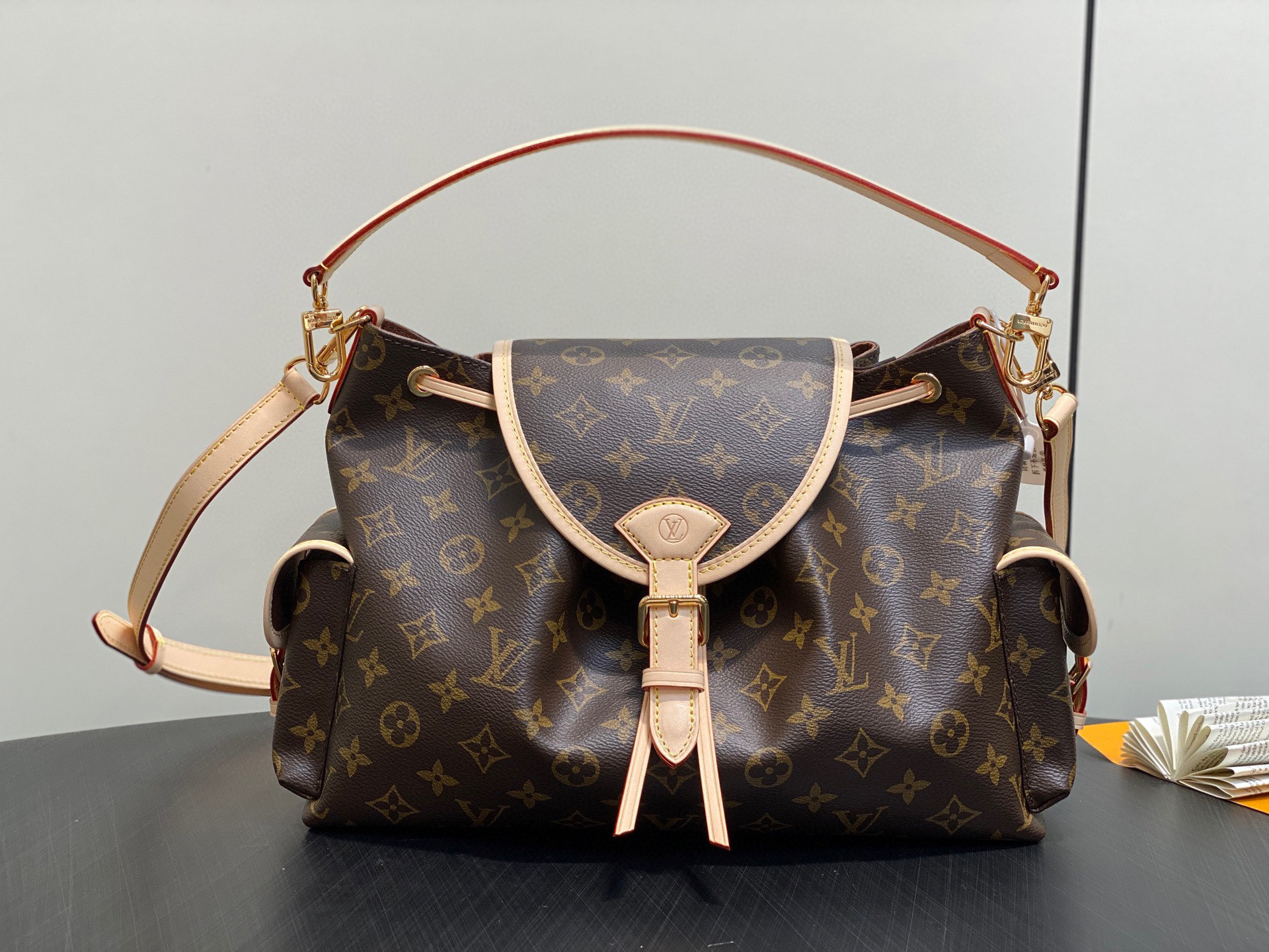l0*is V*t0n odyssee mm - 24*18*36cm