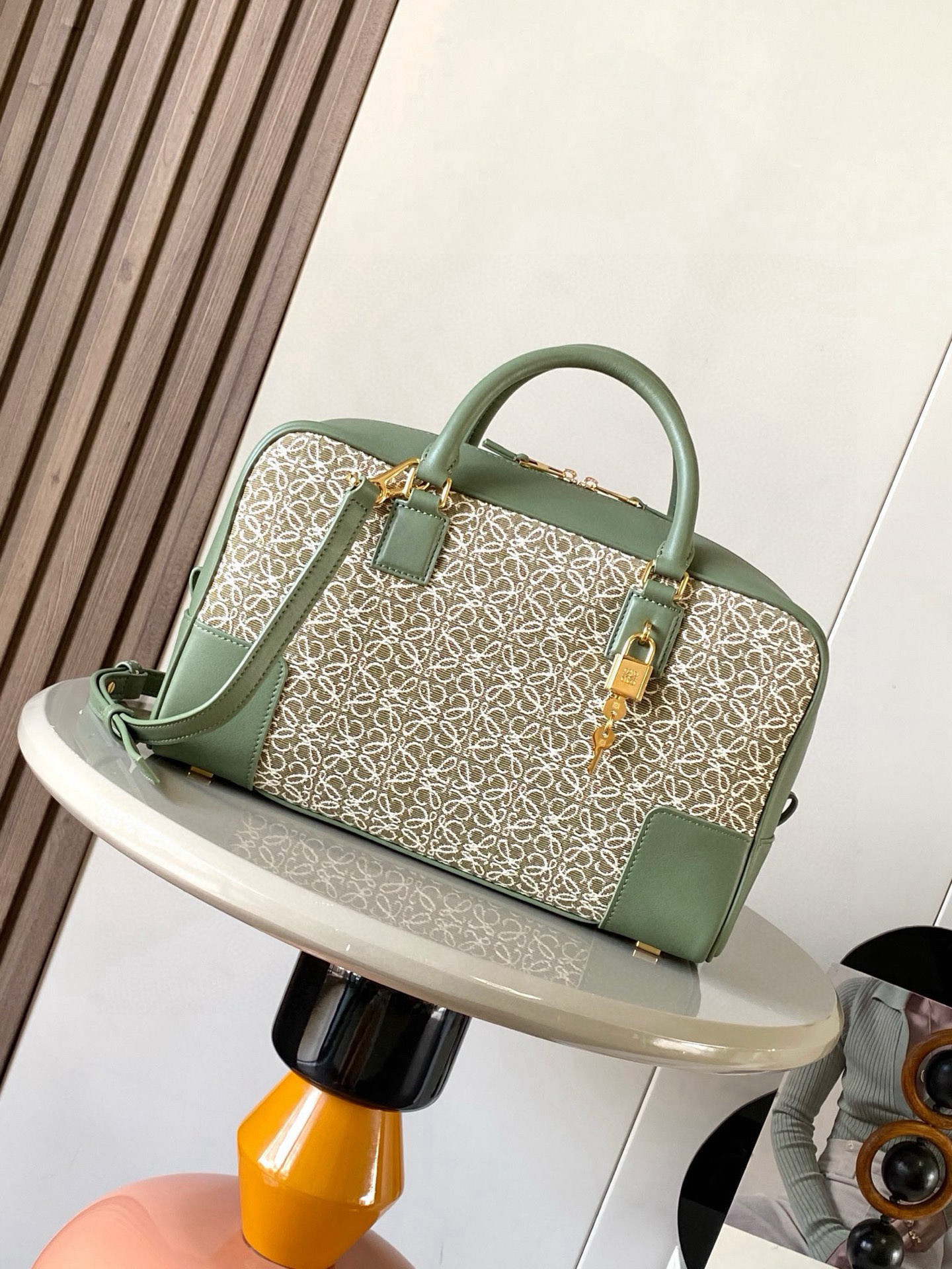 L0ew* amazona 28 bag in nappa calfskin - 28*11*18cm