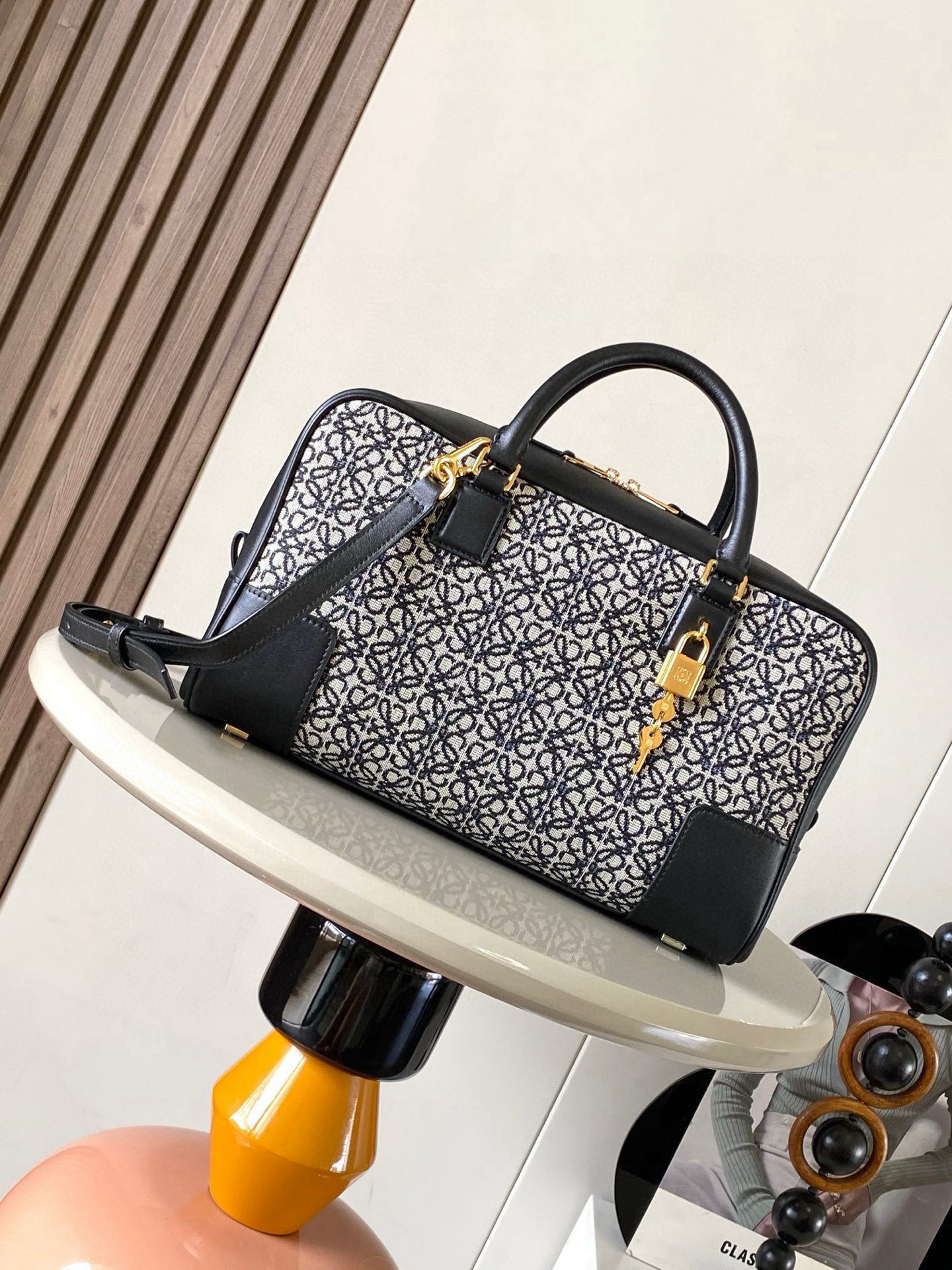 L0ew* amazona 28 bag in nappa calfskin - 28*11*18cm